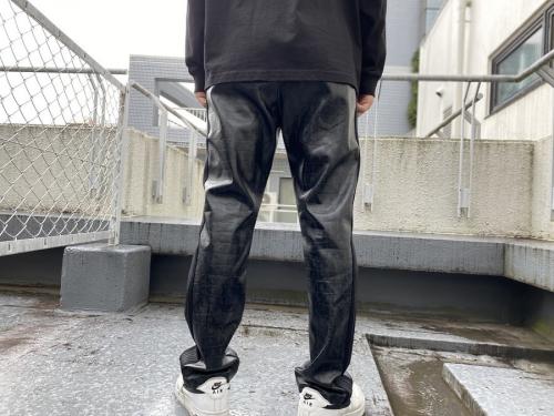 ニードルスのトラックパンツ