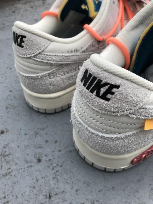 DUNK LOW THE 50のLOT19