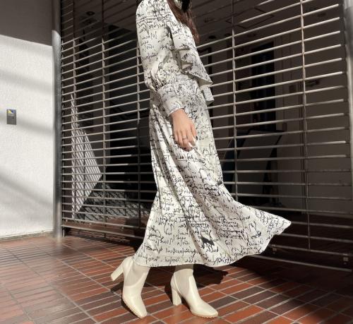 ミカゲ シンのグラフィックプリントロングワンピース