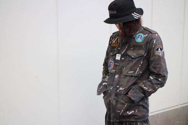 ヒステリックグラマー　ジャケット　スタッズ　カモフラ スタッズ×カモフラのハイブリッドモデル HYSTERIC GLAMOUR