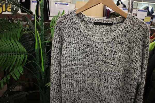 14年物も E Hyphen World Gallery イーハイフンワールドギャラリー 15 01 28発行