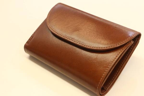 ホワイトハウスコックス レザー 二つ折り財布 シャドーカーフ Whitehouse Cox（ホワイトハウスコックス） 財布 二つ折り財布