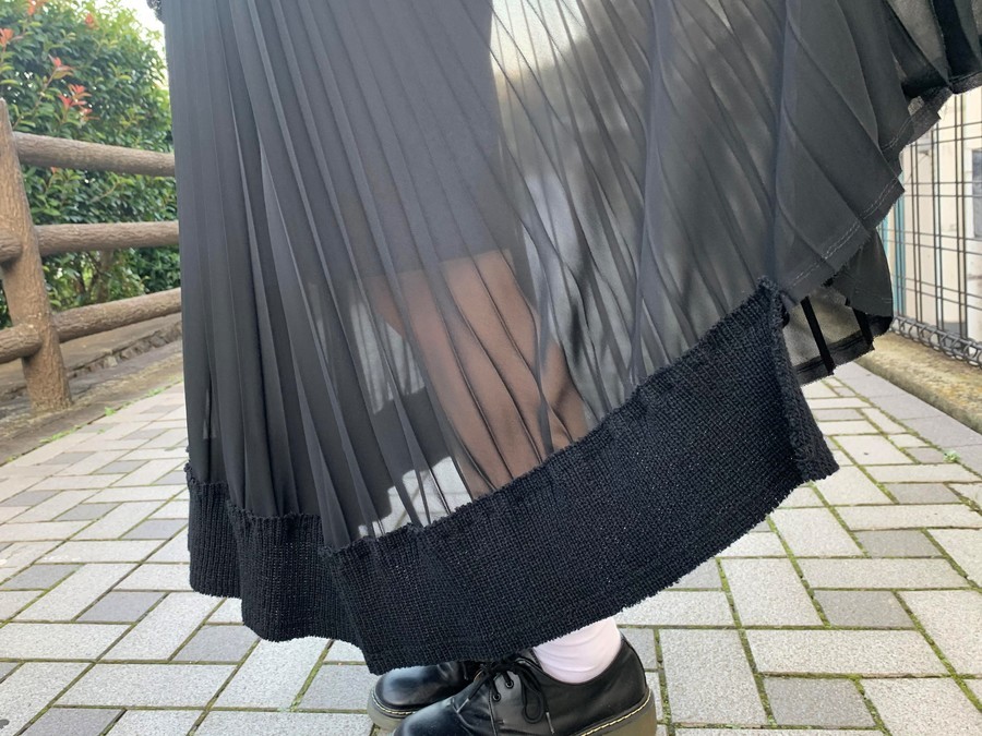 COMME des GARCONS/コムデギャルソン】のレディースラインより花