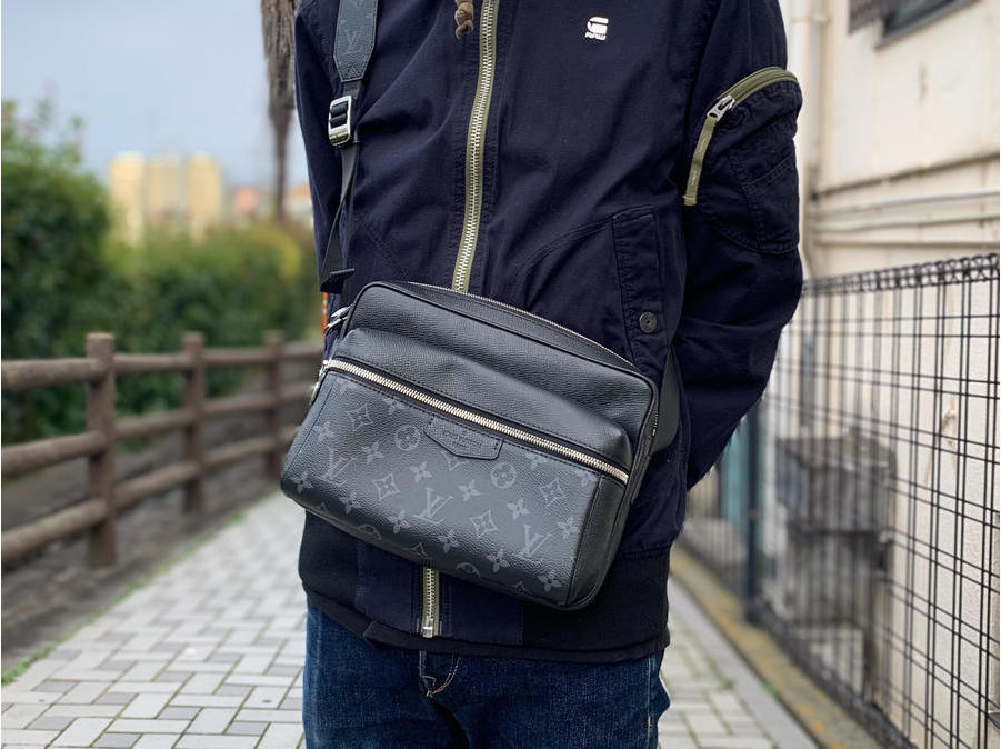 ルイヴィトン Outdoor Flap Messenger Taigarama