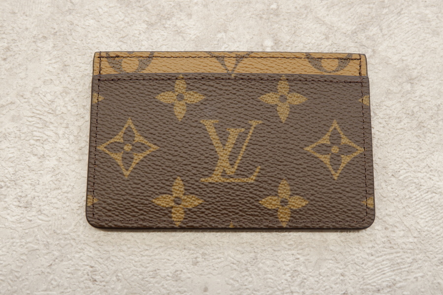 【レア】廃盤モデル ヴィンテージ ルイヴィトン モノグラム カードケース LOUIS VUITTON／ルイヴィトン】よりモノグラム・リバースカード