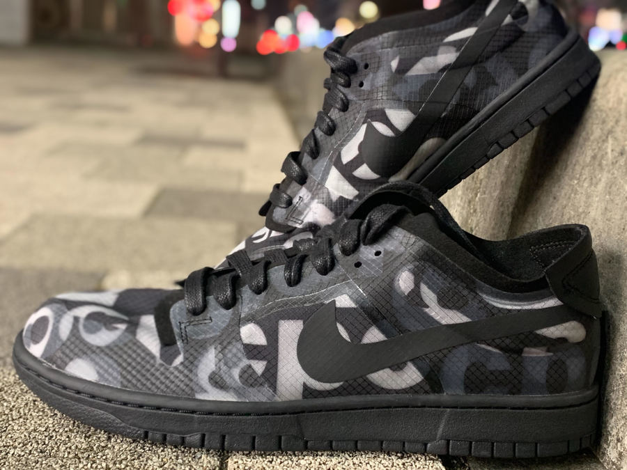 ナイキ ×コムデギャルソン COMME des GARCONS  WMNS DUNK LOW/CDG CZ2675-001 ダンクローモノグラムプリントスニーカー  レディース 24cm