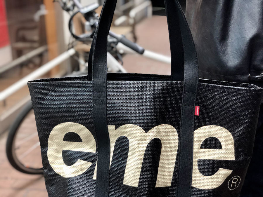 Supreme Raffia Tote Black シュプリーム  トートバッグ