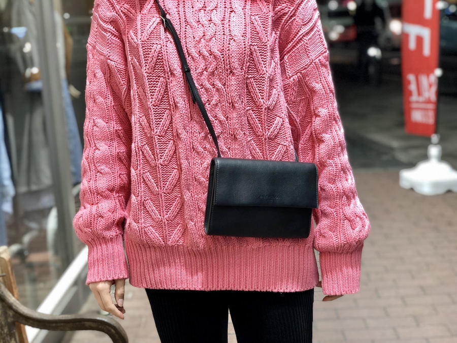 インポートブランド【BALENCIAGA/バレンシアガ】よりフラップ 