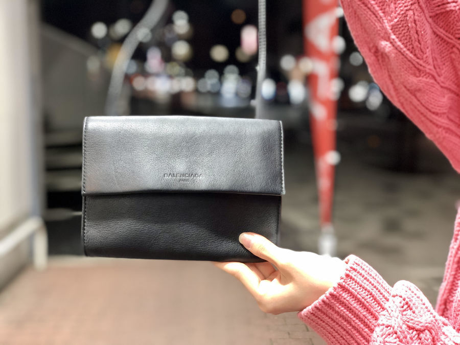 BALENCIAGA Modu フラップショルダーバッグ 大人気 BALENCIAGA ♪ Modu Flap ミディアム ショルダーバッグ