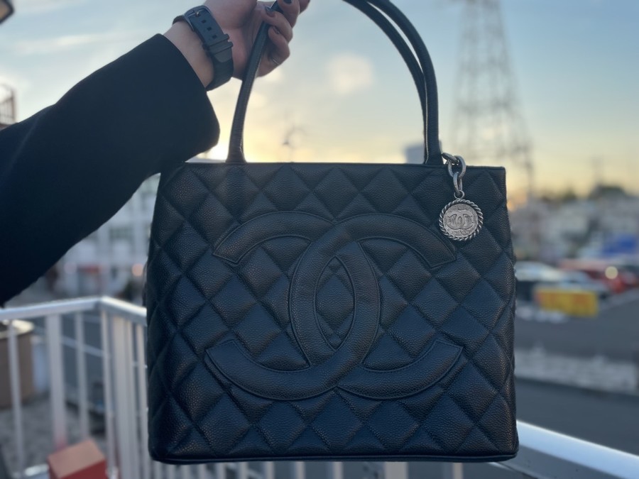 人気ラグジュアリーブランド【CHANEL/シャネル】より1804復刻トート