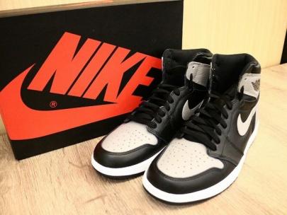 「スポーツブランドのNIKE AIR JORDAN1 RETRO HIGH 」