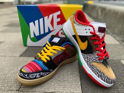 「スニーカーのNIKE SB 」