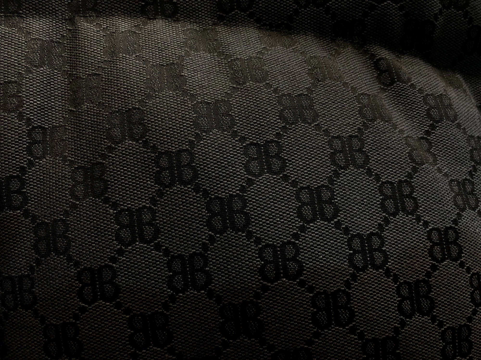 GUCCI×BALENCIAGA】よりThe Hacker Project Hacker Cocoon Puffer