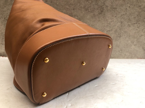LOEWE】よりアントンバックパックを買取入荷致しました LOEWE】よりアントンバックパックを買取入荷致しました