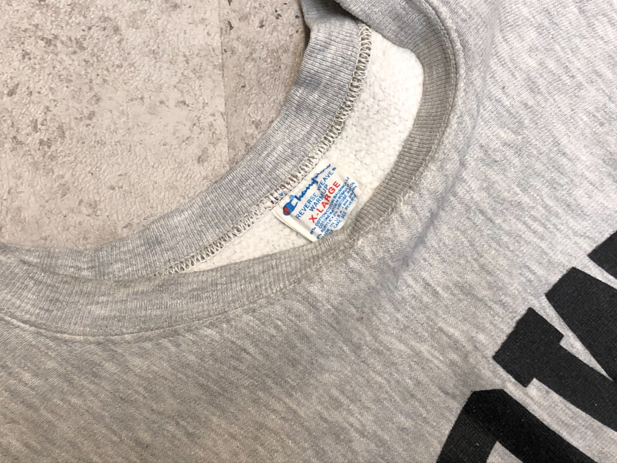Champion/チャンピオンから80sトリコタグ IOWA カプセルロゴ