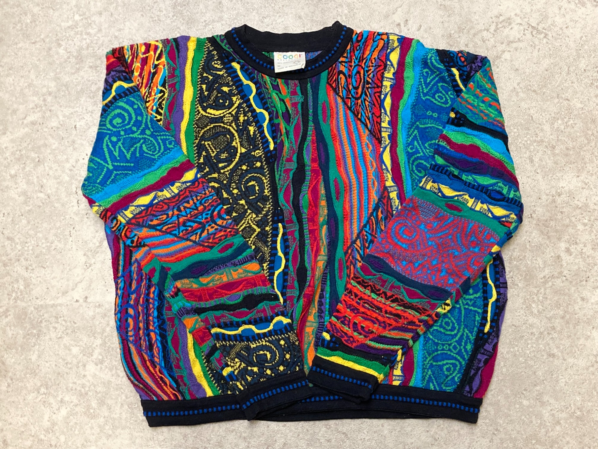 再流行中！Coogi/クージーから【3Dニット】が買取入荷致しましたのでご 