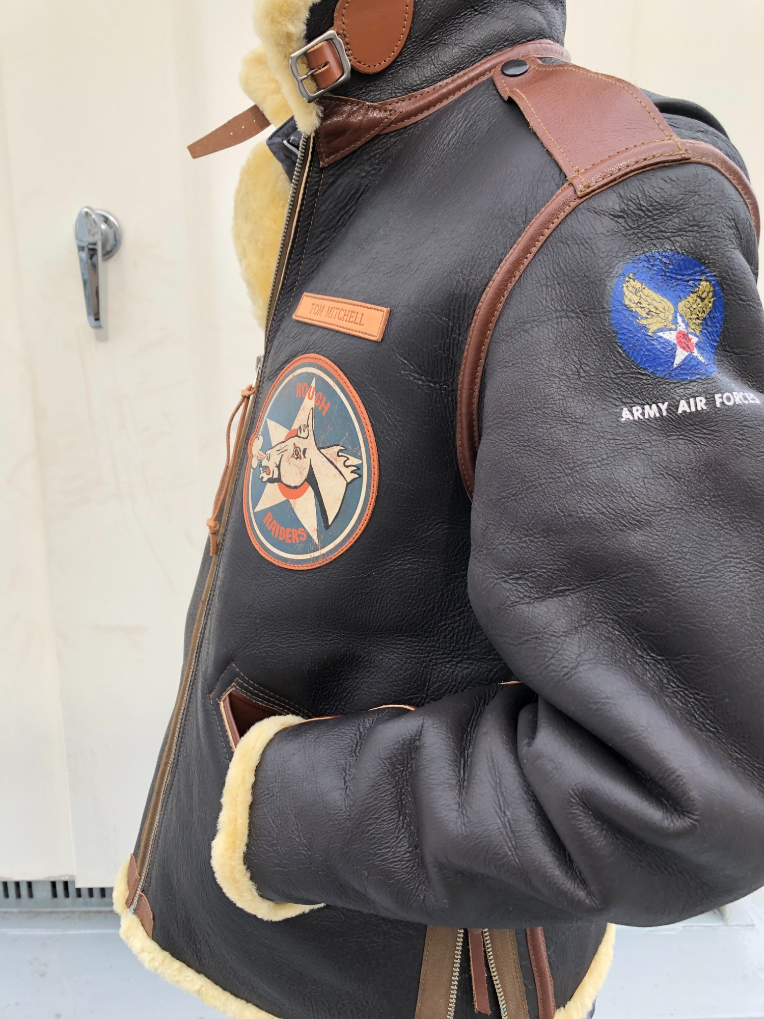 36 トイズマッコイ B-6 ムートン フライトジャケット リアルマッコイズ B-6 ムートン フライトジャケット 36R THE REAL