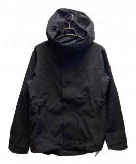「アウトドアブランドのCANADA GOOSE 」