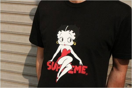 SUPREMEの新入荷