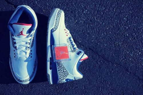 スニーカーのナイキ