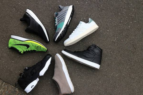 スニーカーの小手指