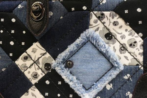 プラダのバッグ