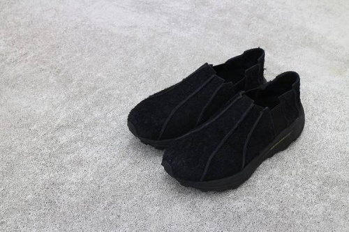 スリッポンのブーツ