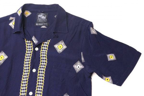 アロハシャツのシルバーアクセ