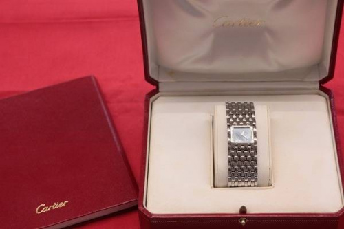 新入荷の腕時計