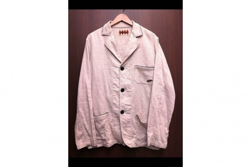 ウィアードのキャリー