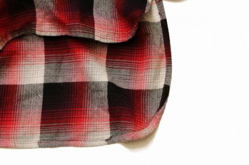 チェックのガウン