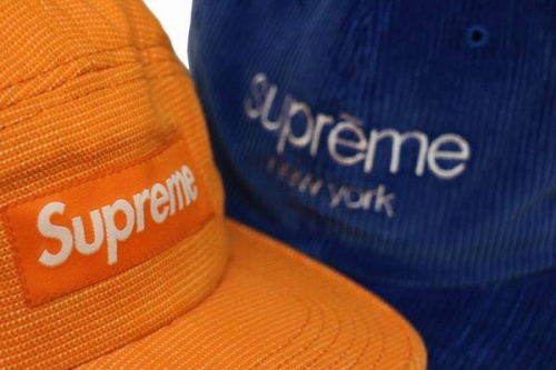 シュプリームのSUPREME