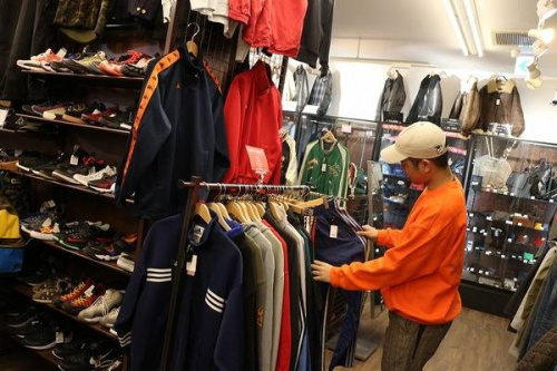 メンズの小手指店