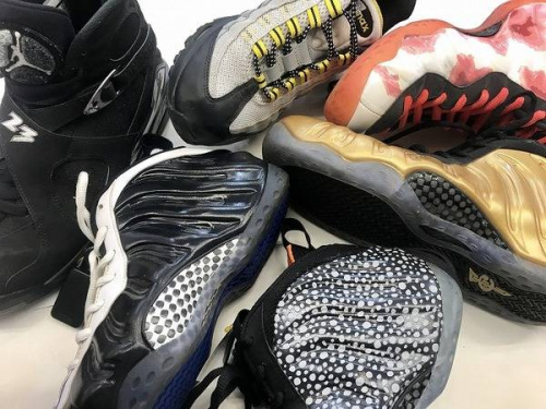 NIKEのナイキ スニーカー