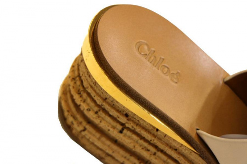 クロエの小手指