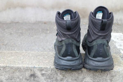 ダッドスニーカーの小手指