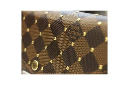 ラグジュアリーブランドのLOUIS VUITTON（ルイ・ヴィトン）