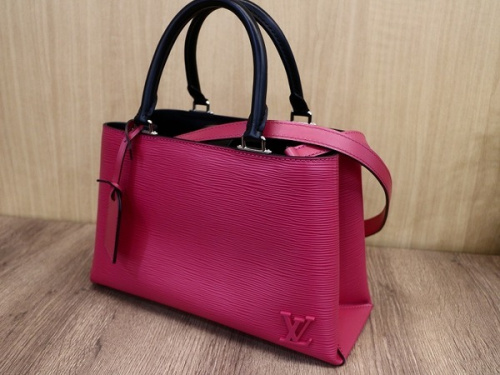 LOUIS　VUITTONのルイヴィトン