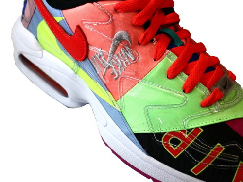 ナイキのAIR MAX 2LIGHT