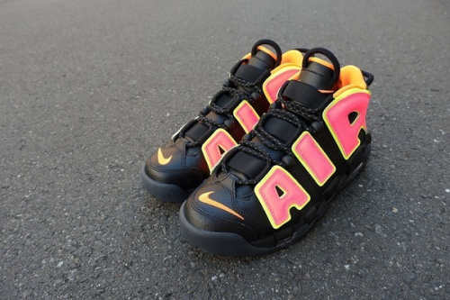 スニーカーのNIKE