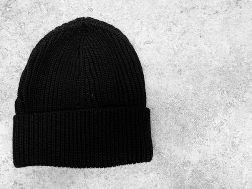 メゾンマルジェラのニットキャップ