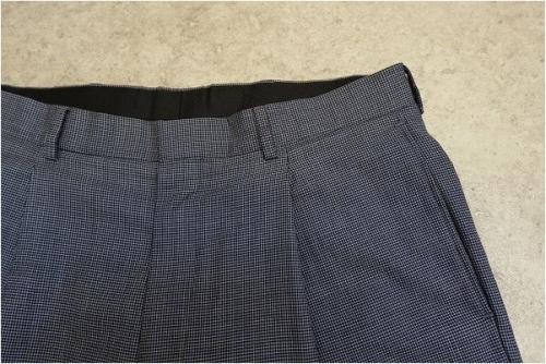 タックパンツのメンズ