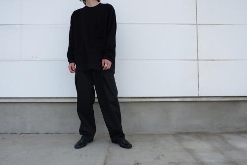 ネオンサインのパンツ