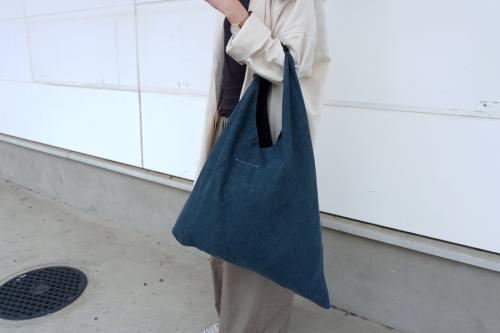 エムエムシックスのバック