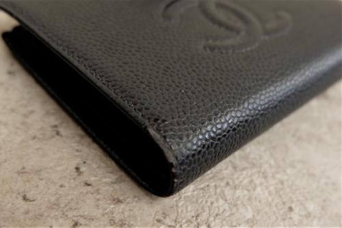 シャネルのキャビアスキン