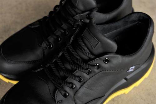 GORE-TEXのスニーカー