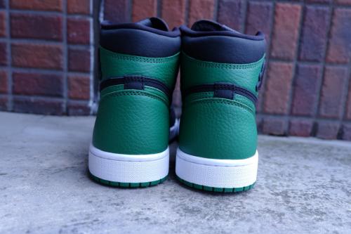 スニーカーのメンズ