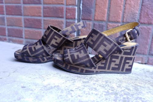 フェンディのサンダル