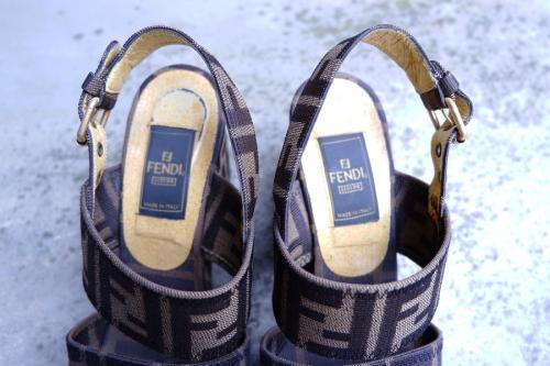 サンダルのリュック