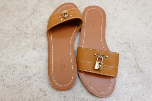 ルイ ヴィトン　のサンダル